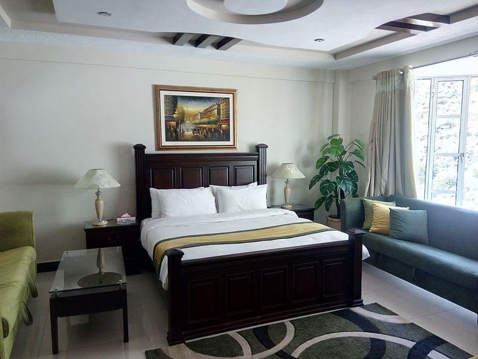 Maisonette Hotel & Apartments Lahore Bagian luar foto