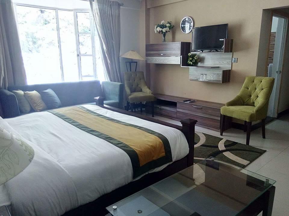Maisonette Hotel & Apartments Lahore Bagian luar foto