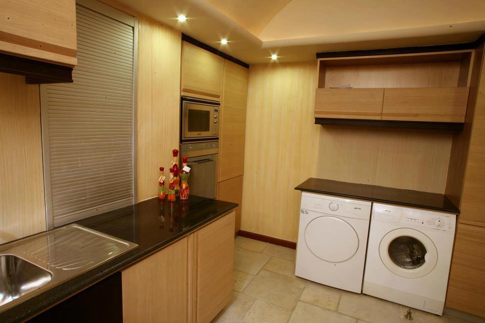 Maisonette Hotel & Apartments Lahore Bagian luar foto